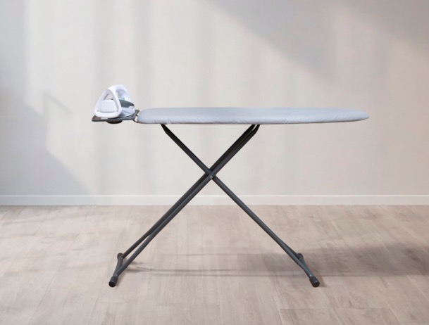 Как выбрать гладильную доску для дома: советы и лучшие производители